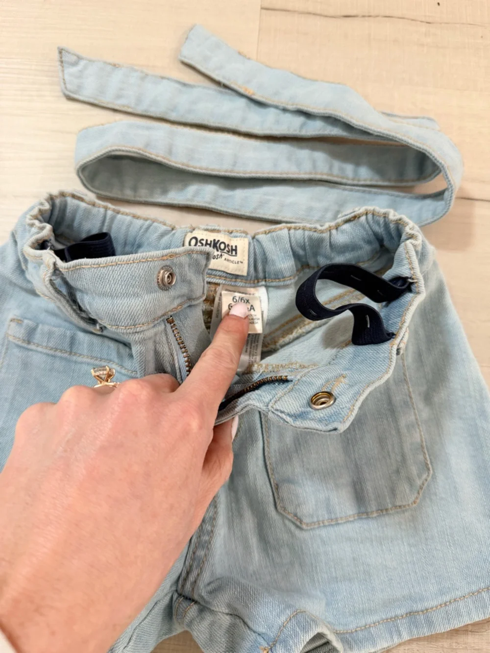 OshKosh‎ B'gosh Light Blue Denim Shorts with Waist Tie Size 6/6x